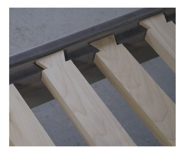 Detail of our 16 slat Platform System